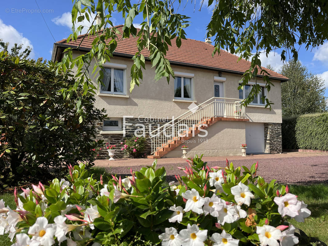 Maison à SAINT-ANDRE-DE-L&#039;EPINE