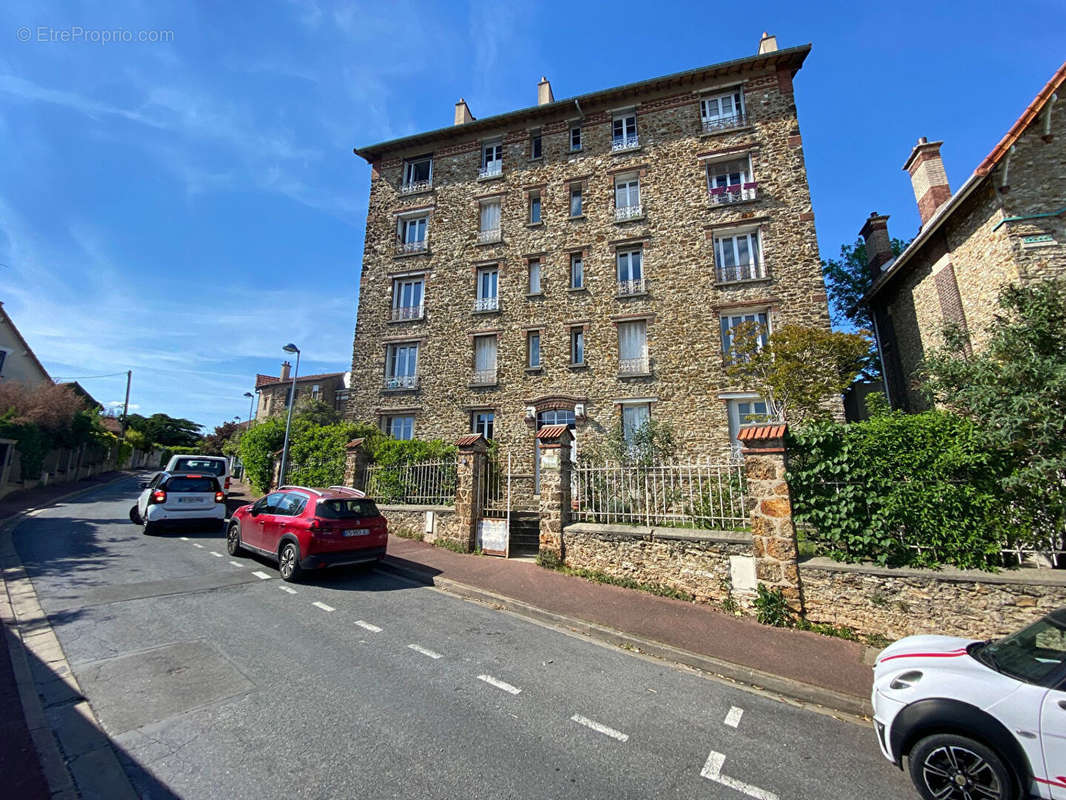 Appartement à FONTENAY-AUX-ROSES