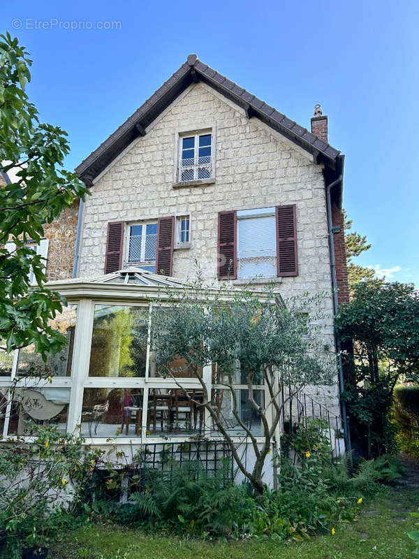 Maison à MAISONS-LAFFITTE