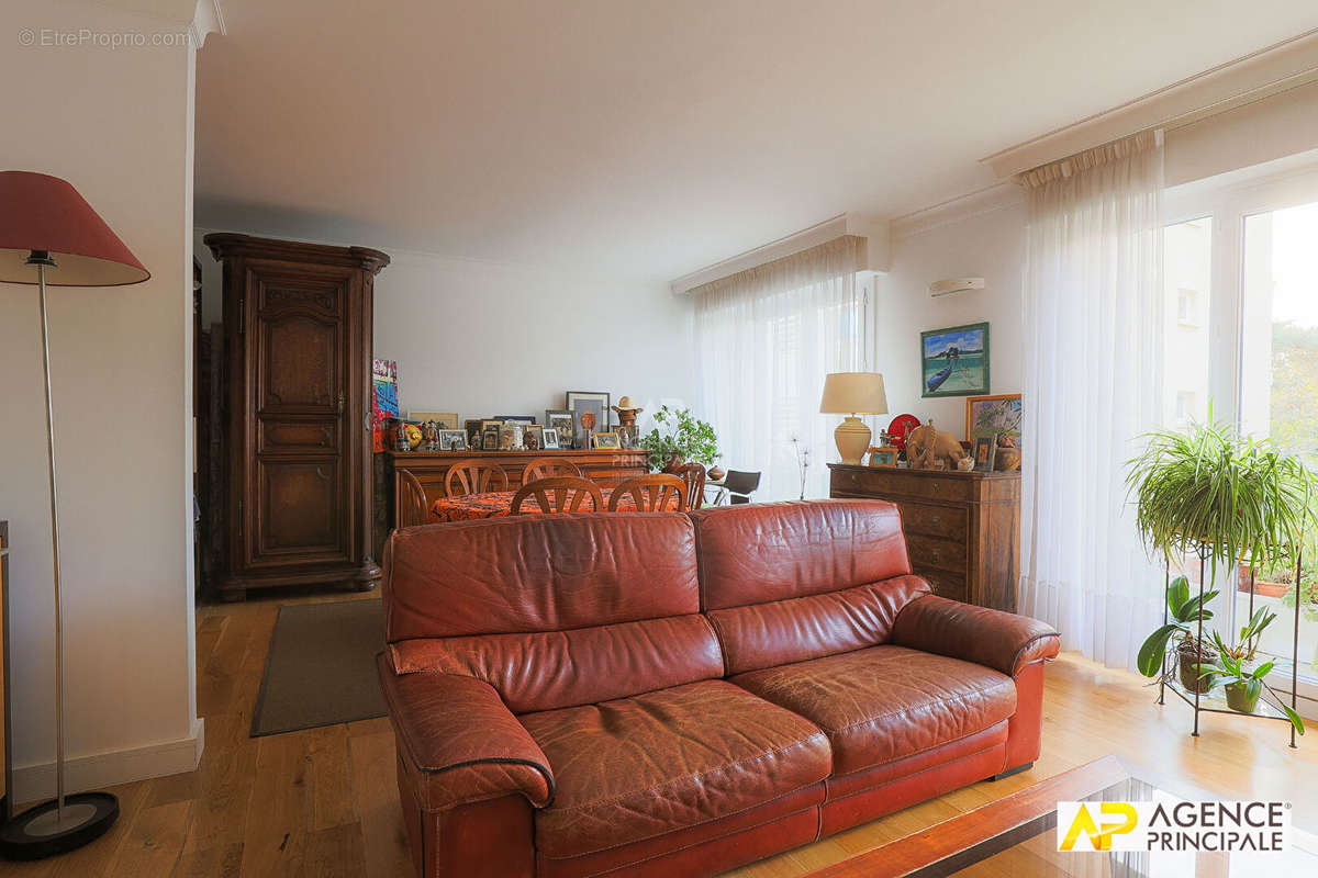 Appartement à MAISONS-LAFFITTE