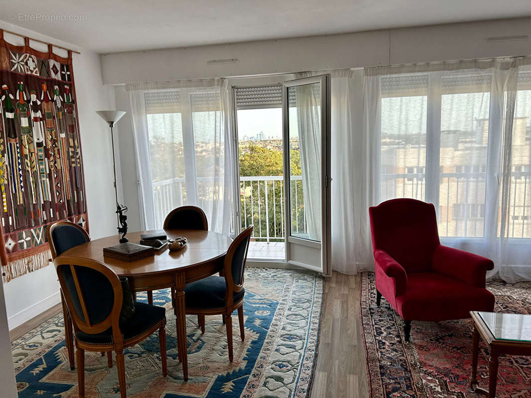 Appartement à MAISONS-LAFFITTE