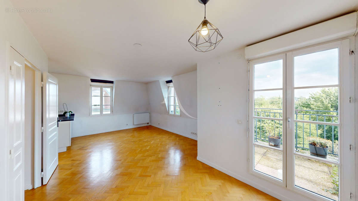 Appartement à MAISONS-ALFORT