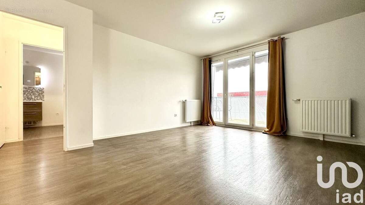 Photo 3 - Appartement à BONNEUIL-SUR-MARNE