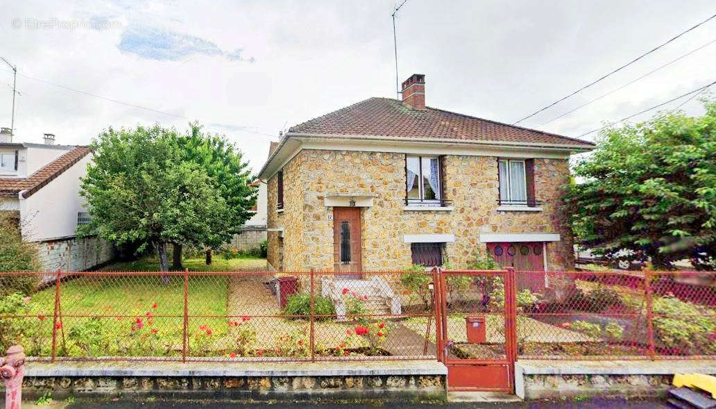 Maison à CHELLES