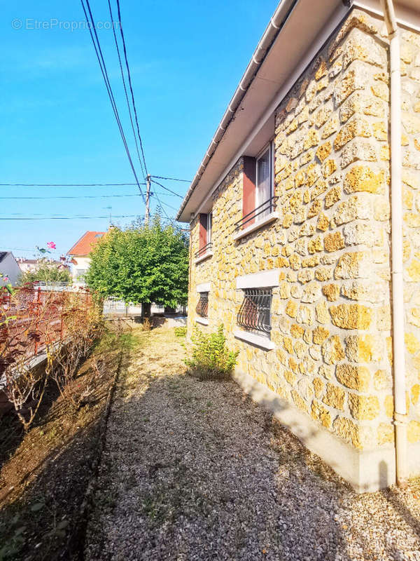 Maison à CHELLES