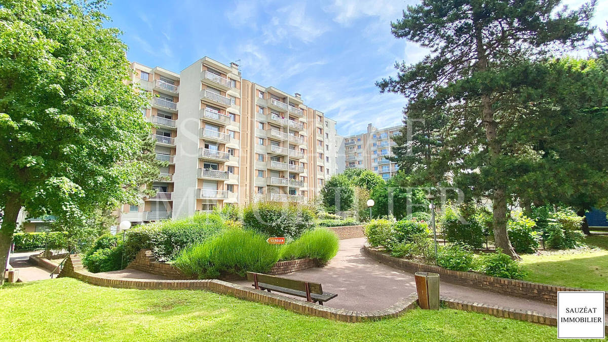 Appartement à BAGNEUX