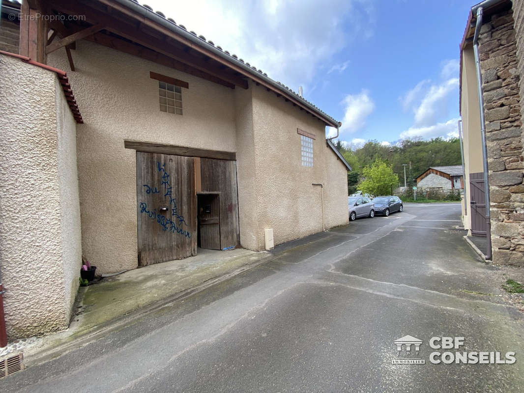 Maison à PUY-GUILLAUME