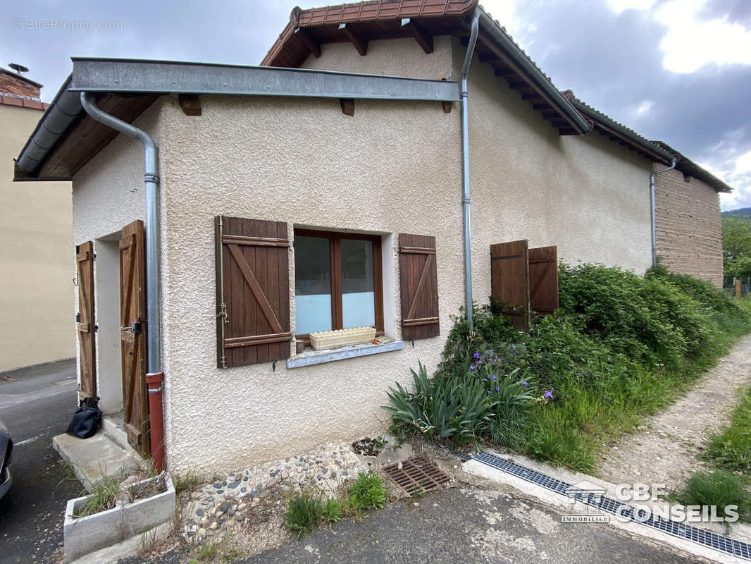 Maison à PUY-GUILLAUME