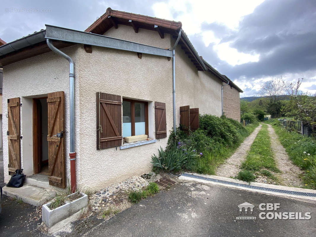 Maison à PUY-GUILLAUME