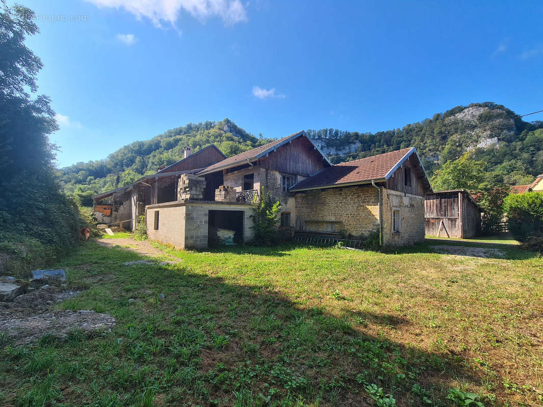 Maison à BAUME-LES-DAMES