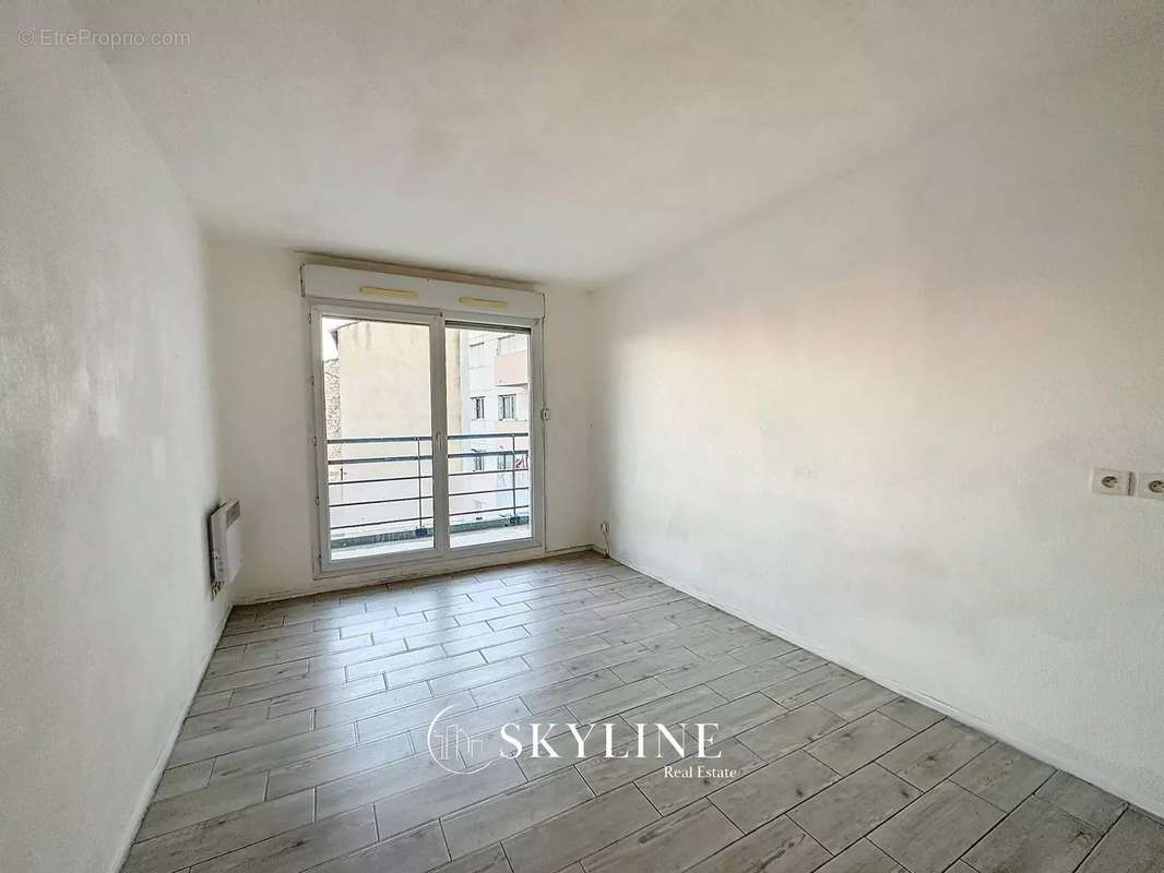 Appartement à MARSEILLE-3E