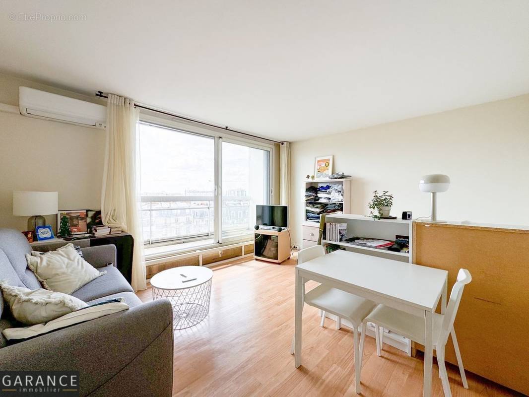 Appartement à PARIS-12E