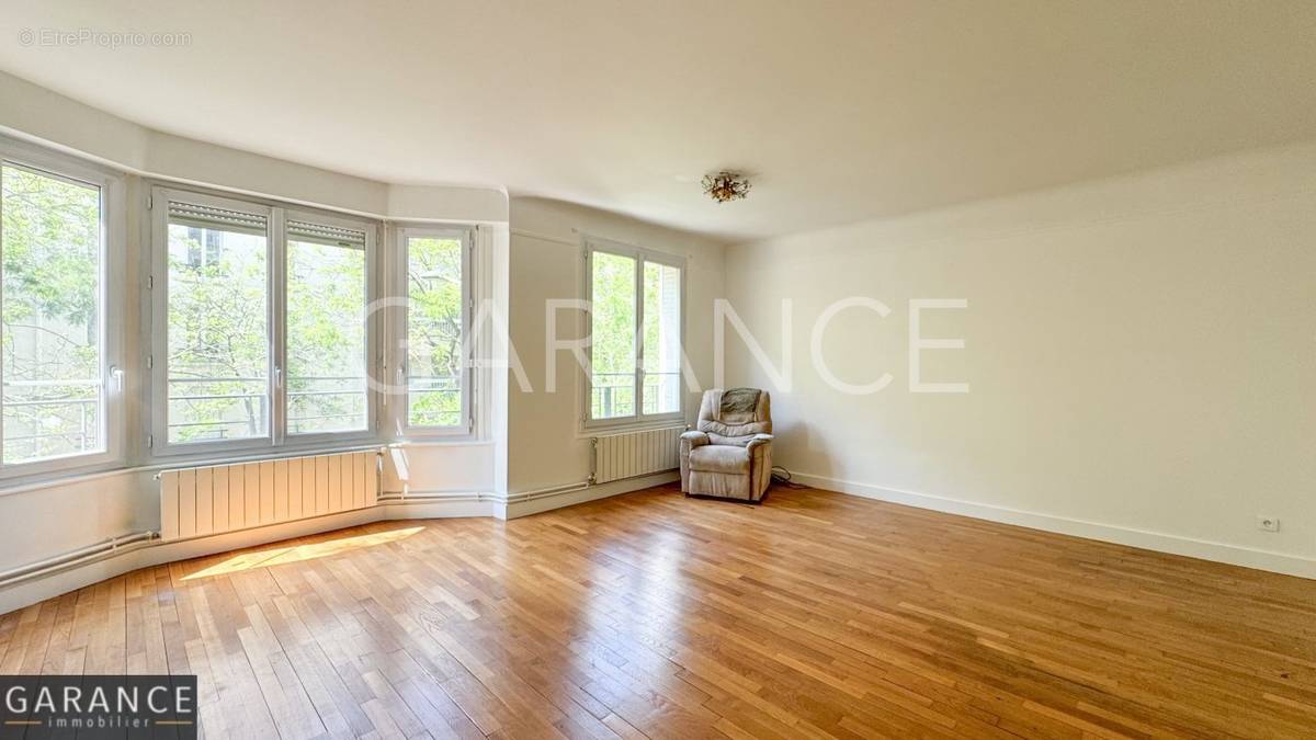 Appartement à PARIS-12E