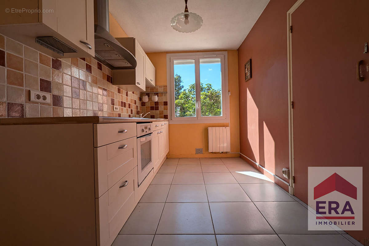 Appartement à BOURG-SAINT-ANDEOL