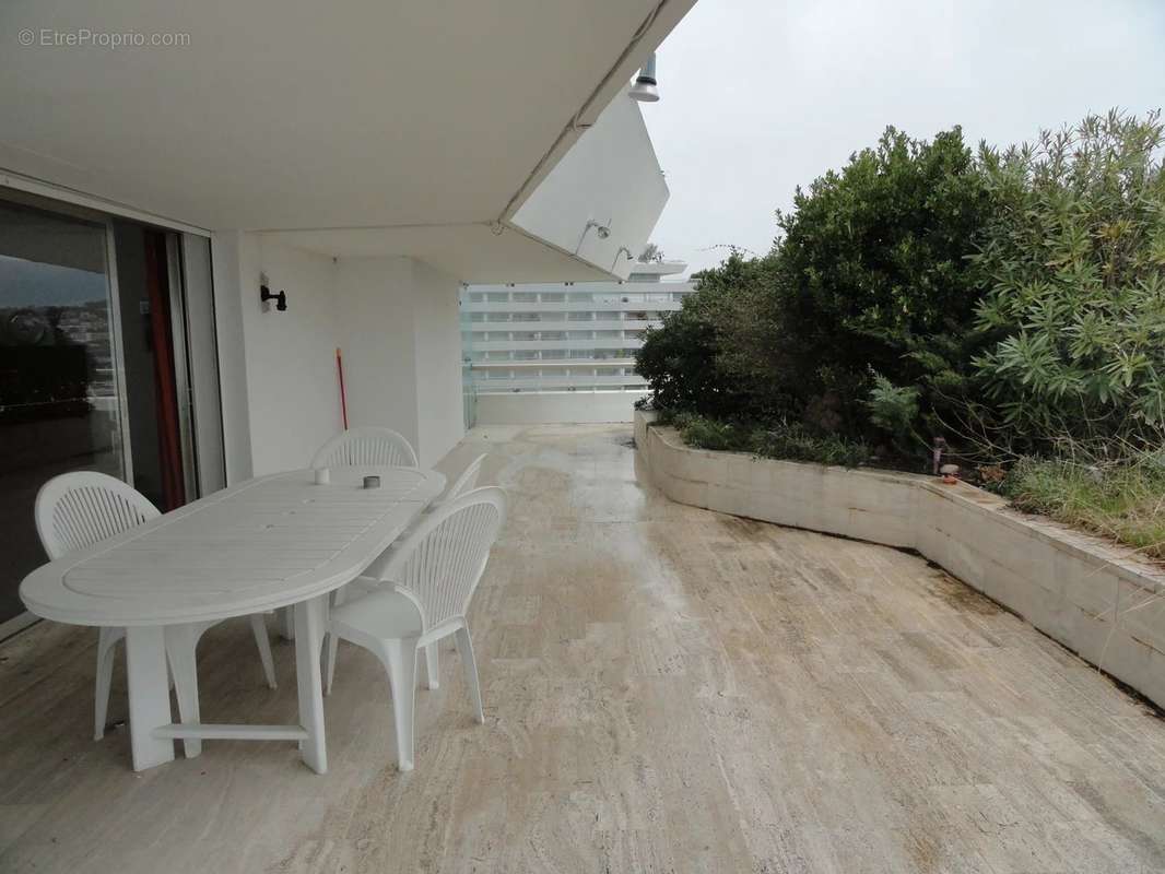 Appartement à VILLENEUVE-LOUBET