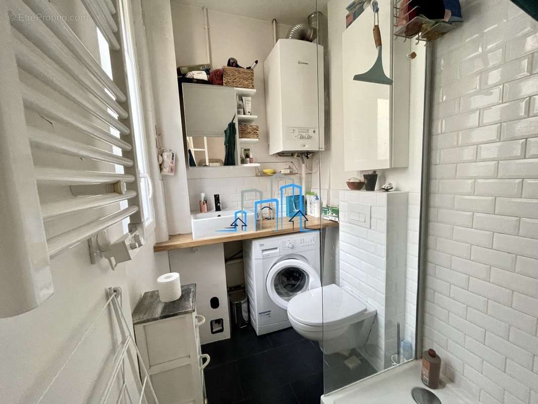 Appartement à PARIS-20E