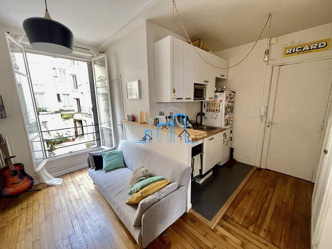 Appartement à PARIS-20E