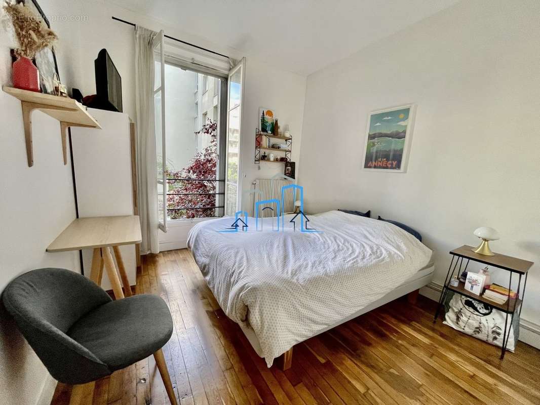 Appartement à PARIS-20E