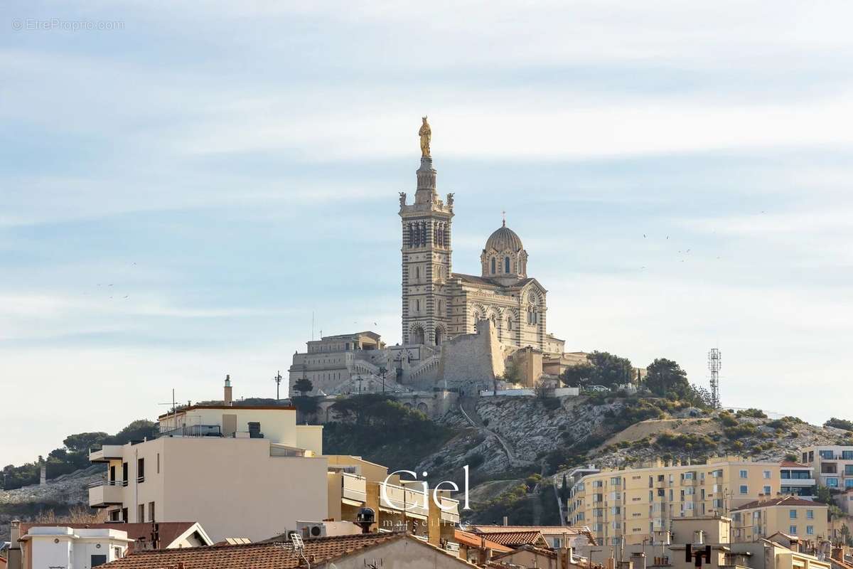 Appartement à MARSEILLE-7E