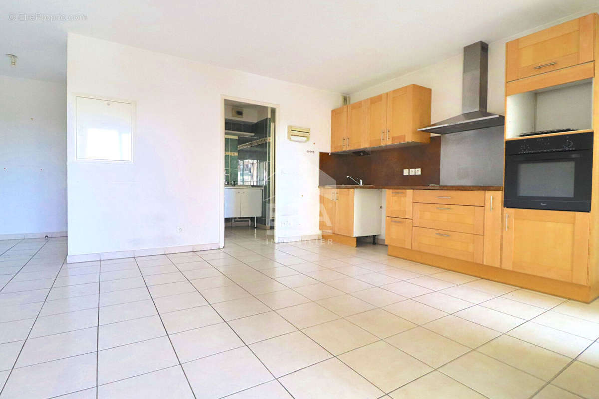 Appartement à MARSEILLE-10E