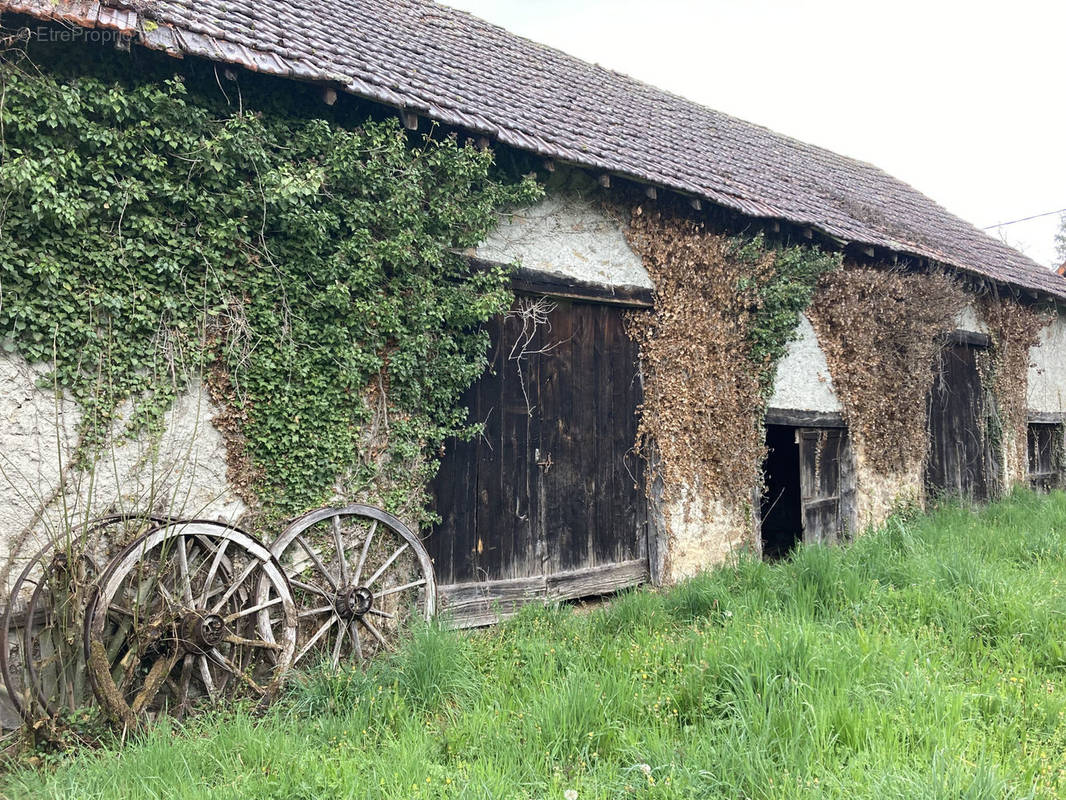 Maison à NAVES