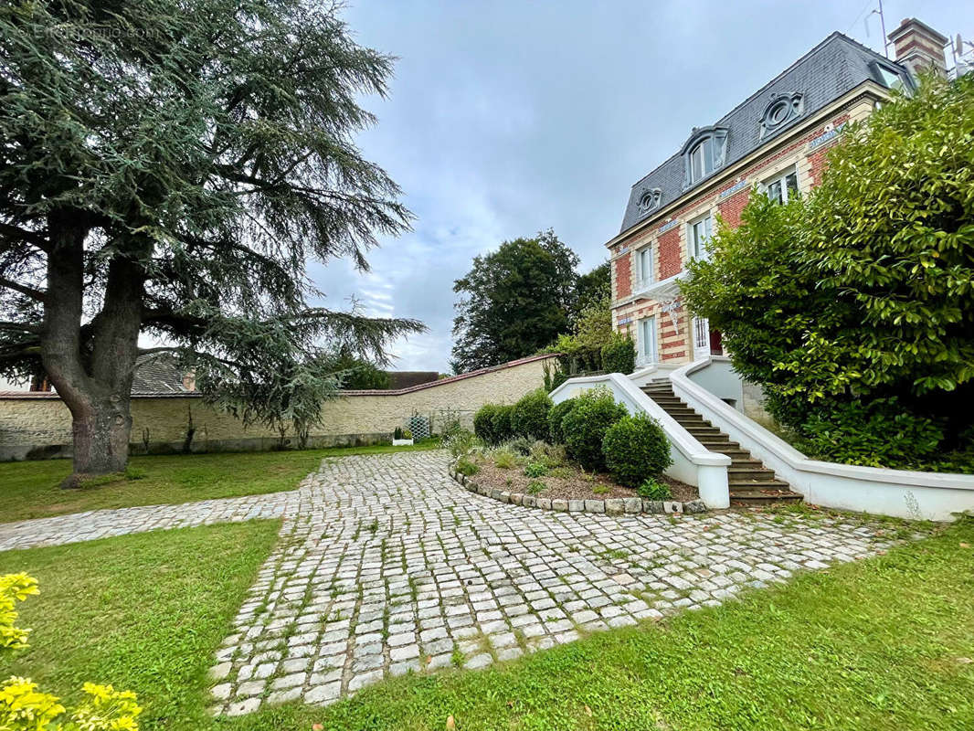 Maison à CHAUMONT-EN-VEXIN