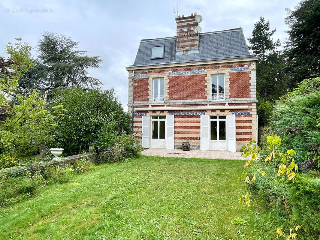 Maison à CHAUMONT-EN-VEXIN