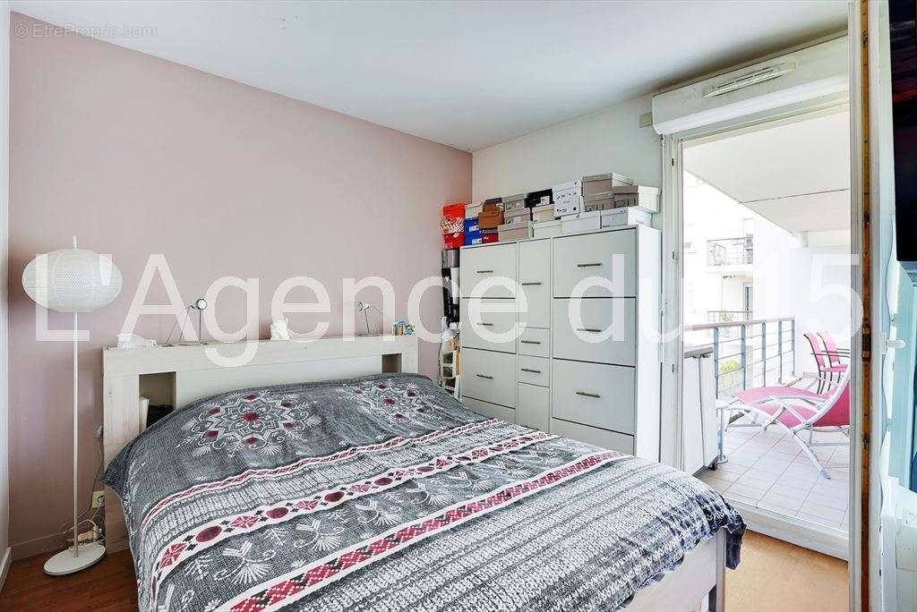 Appartement à ISSY-LES-MOULINEAUX