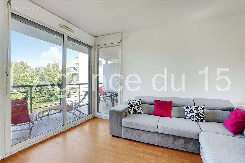 Appartement à ISSY-LES-MOULINEAUX