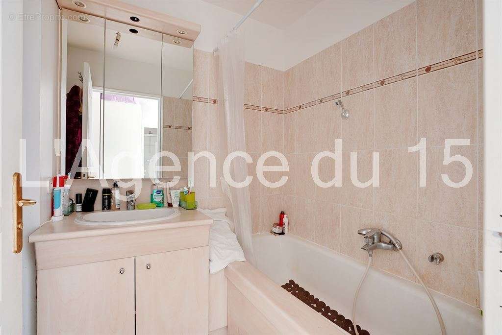 Appartement à ISSY-LES-MOULINEAUX