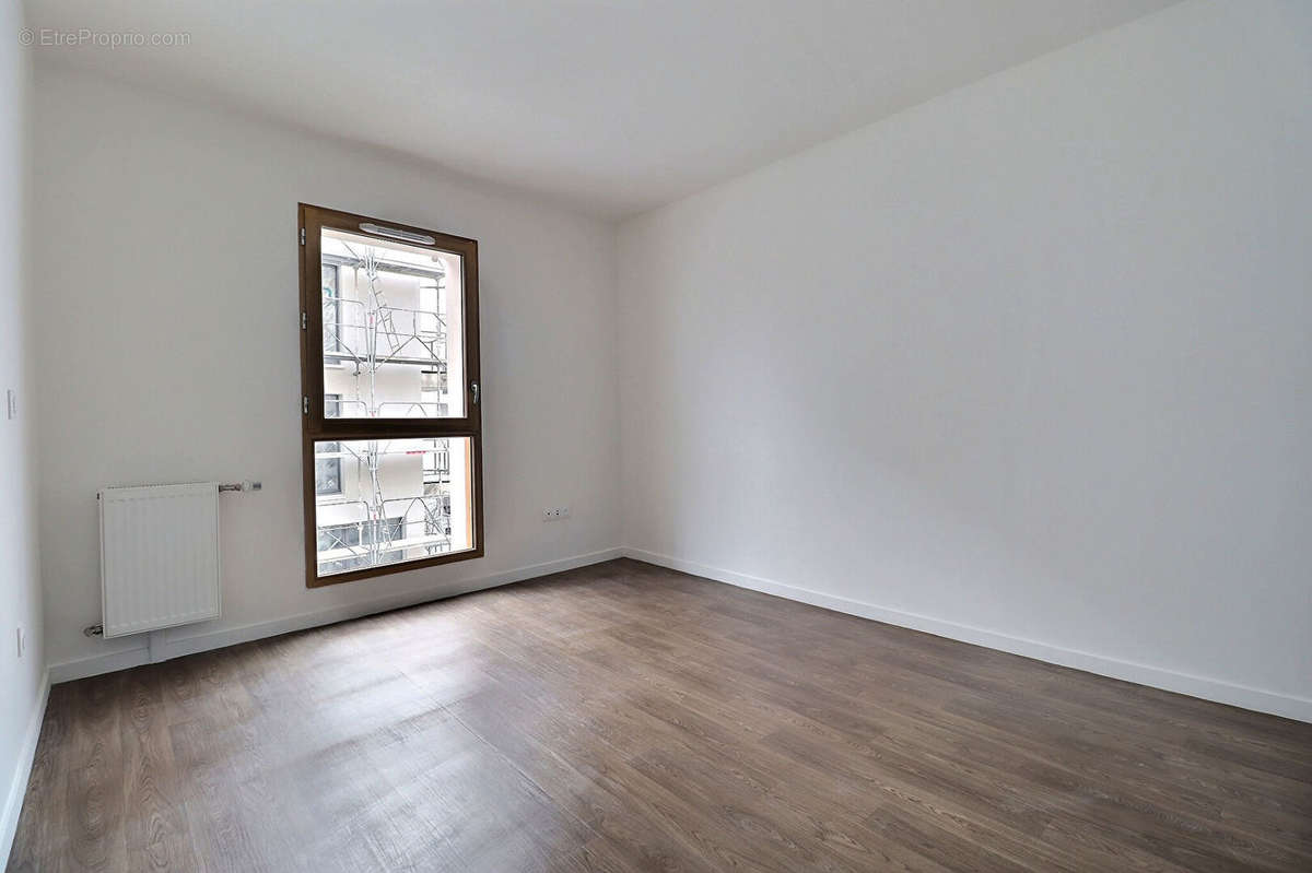 Appartement à AUBERVILLIERS