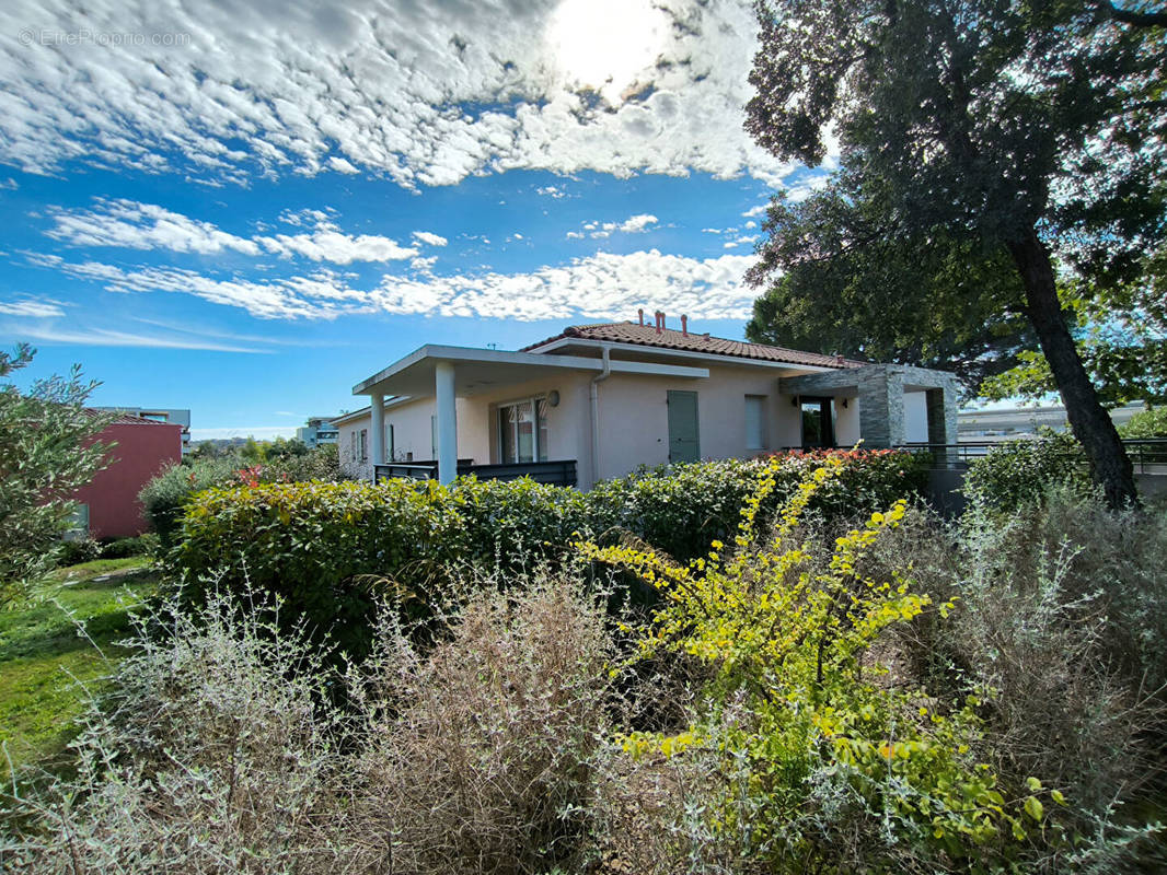 Appartement à FREJUS