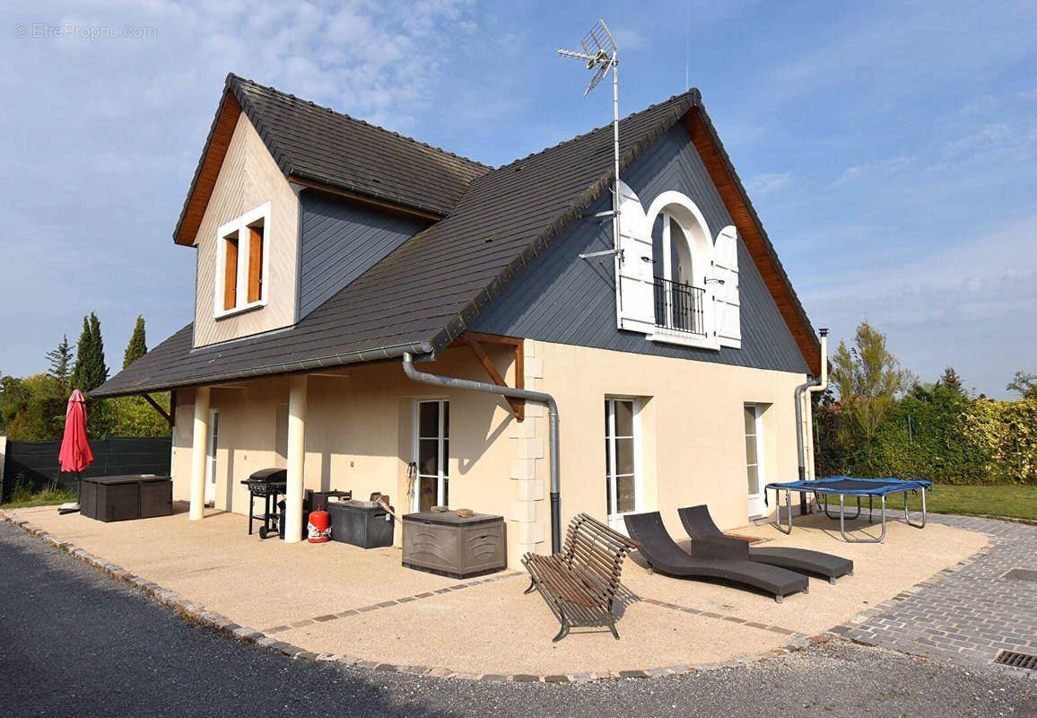 Maison à CHARMONT-SOUS-BARBUISE