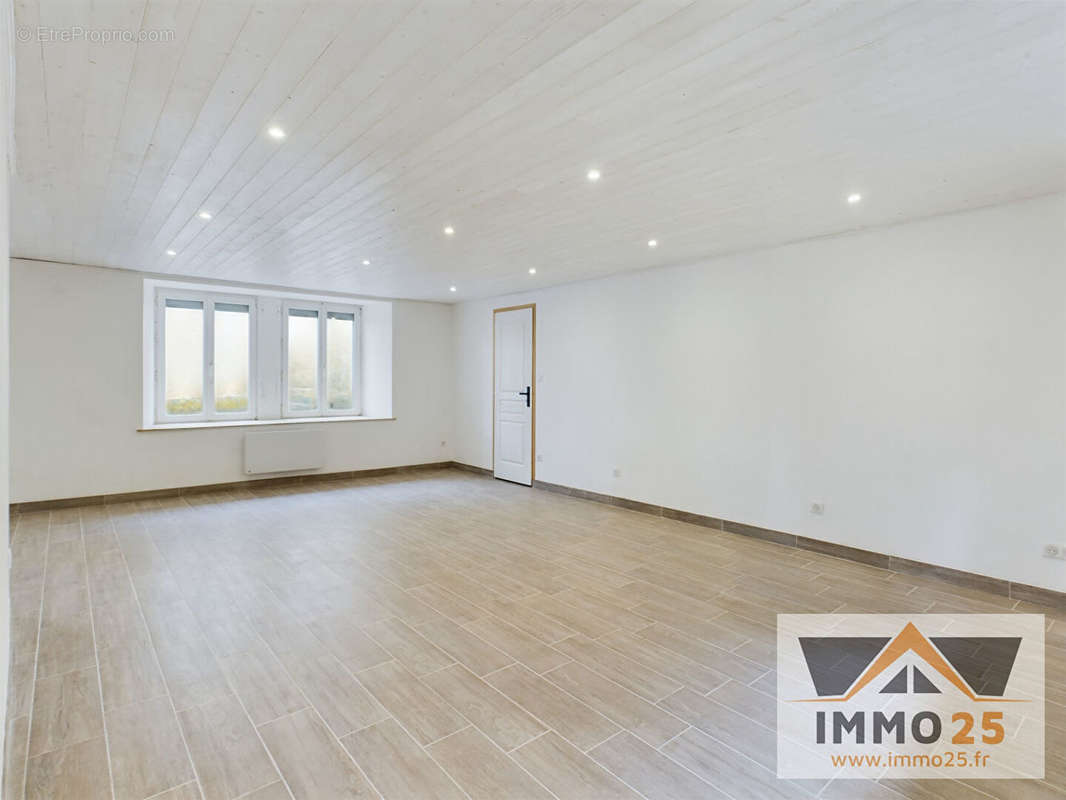 Appartement à PONTARLIER