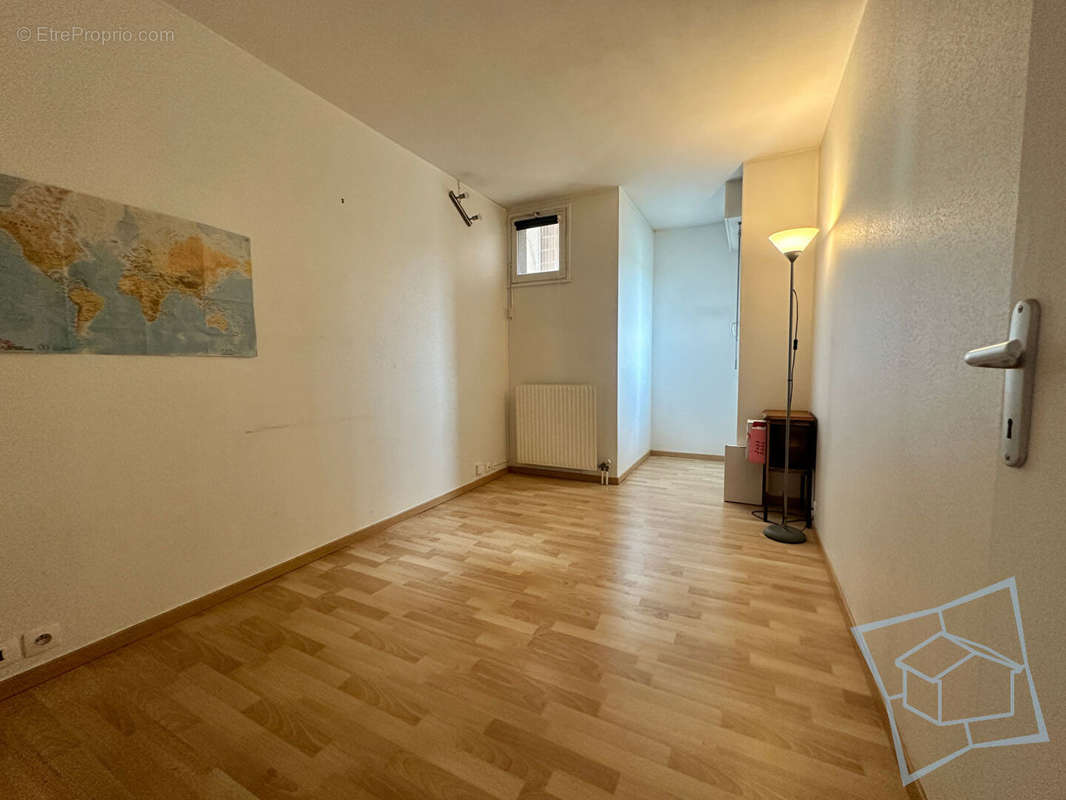 Appartement à MONTIGNY-LE-BRETONNEUX