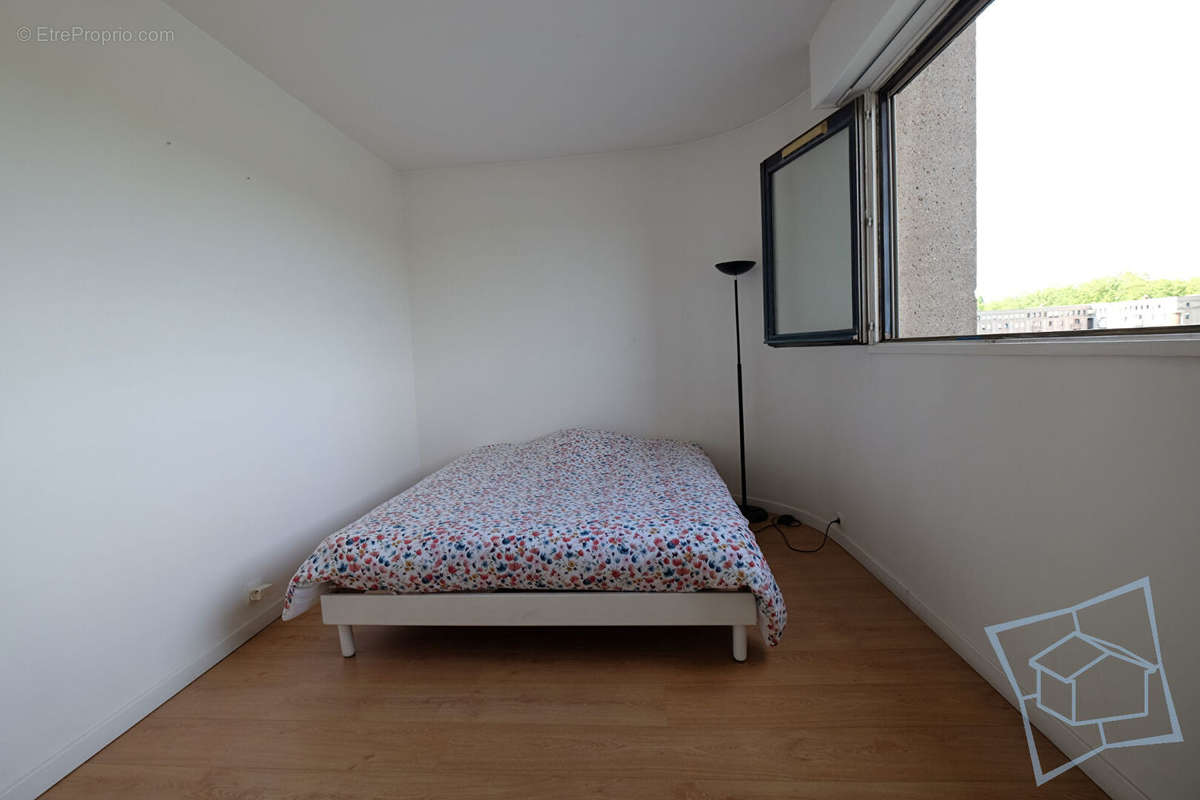 Appartement à MONTIGNY-LE-BRETONNEUX