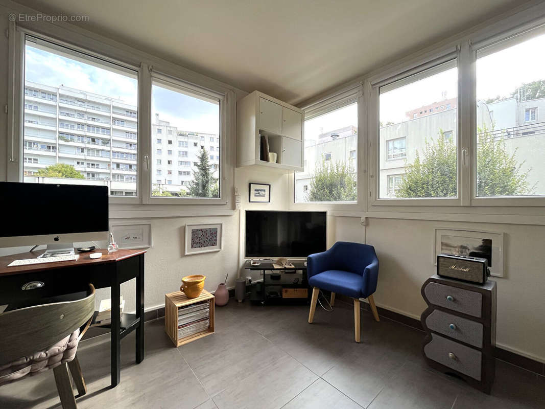 Appartement à PARIS-20E