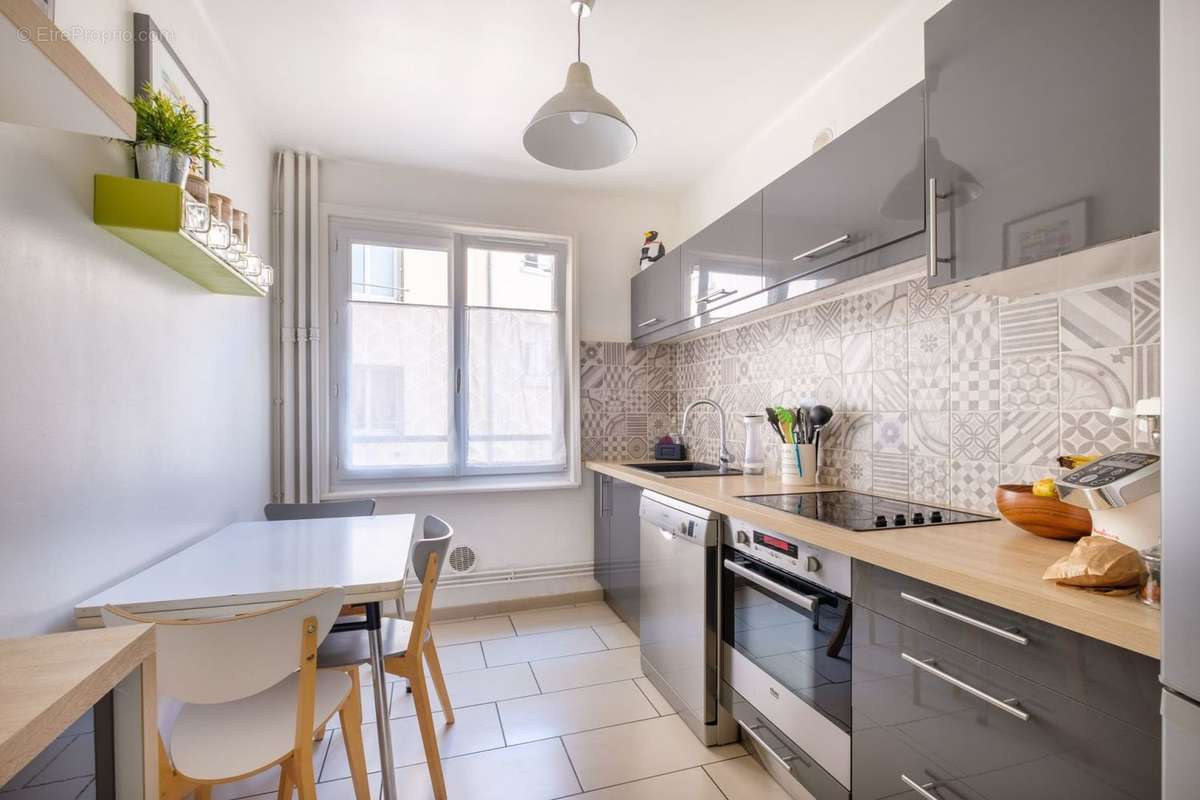 Appartement à LYON-8E