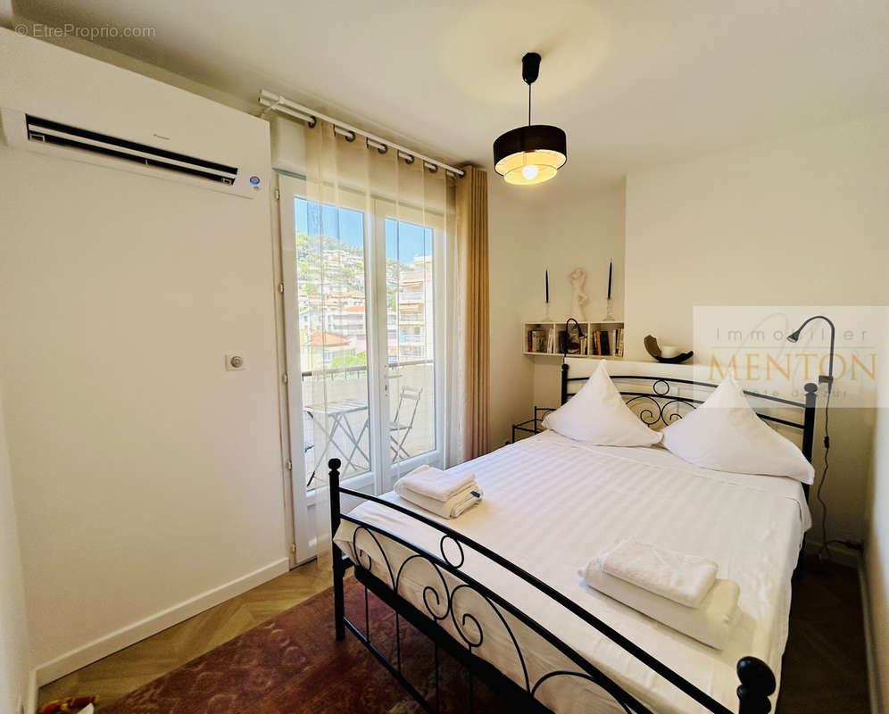 Appartement à ROQUEBRUNE-CAP-MARTIN