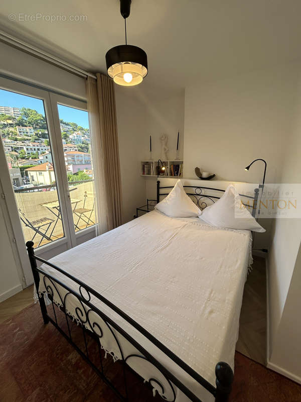 Appartement à ROQUEBRUNE-CAP-MARTIN