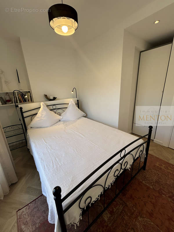 Appartement à ROQUEBRUNE-CAP-MARTIN