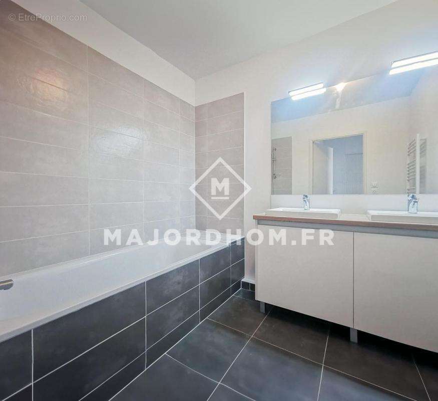 Appartement à MARSEILLE-12E