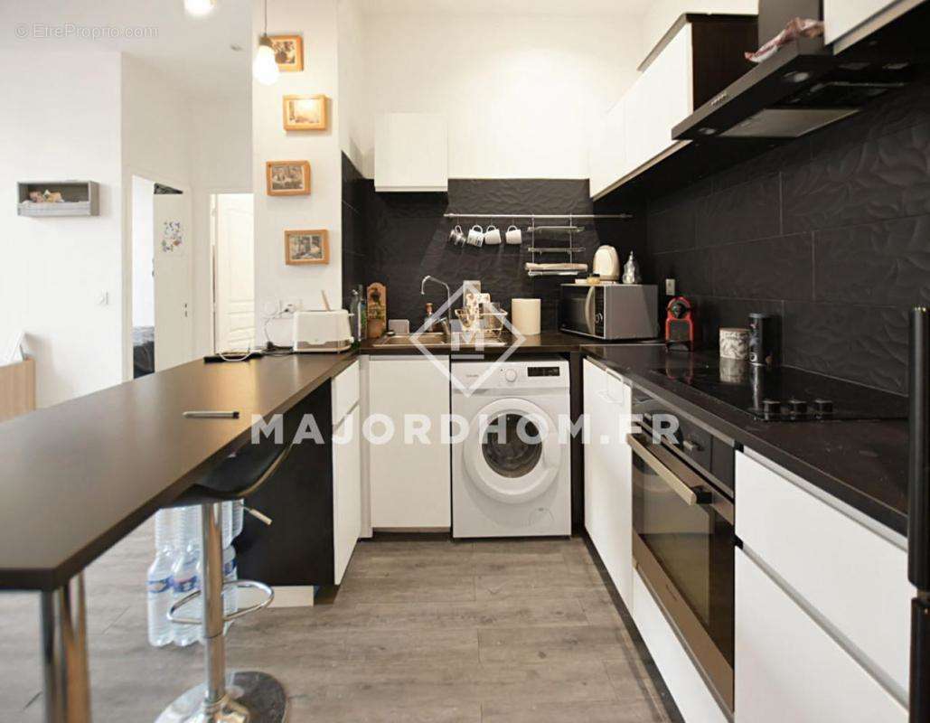 Appartement à MARSEILLE-6E