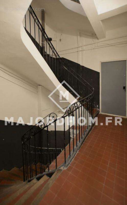 Appartement à MARSEILLE-6E