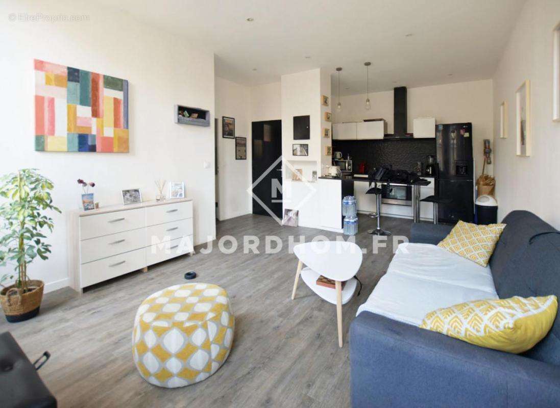 Appartement à MARSEILLE-6E