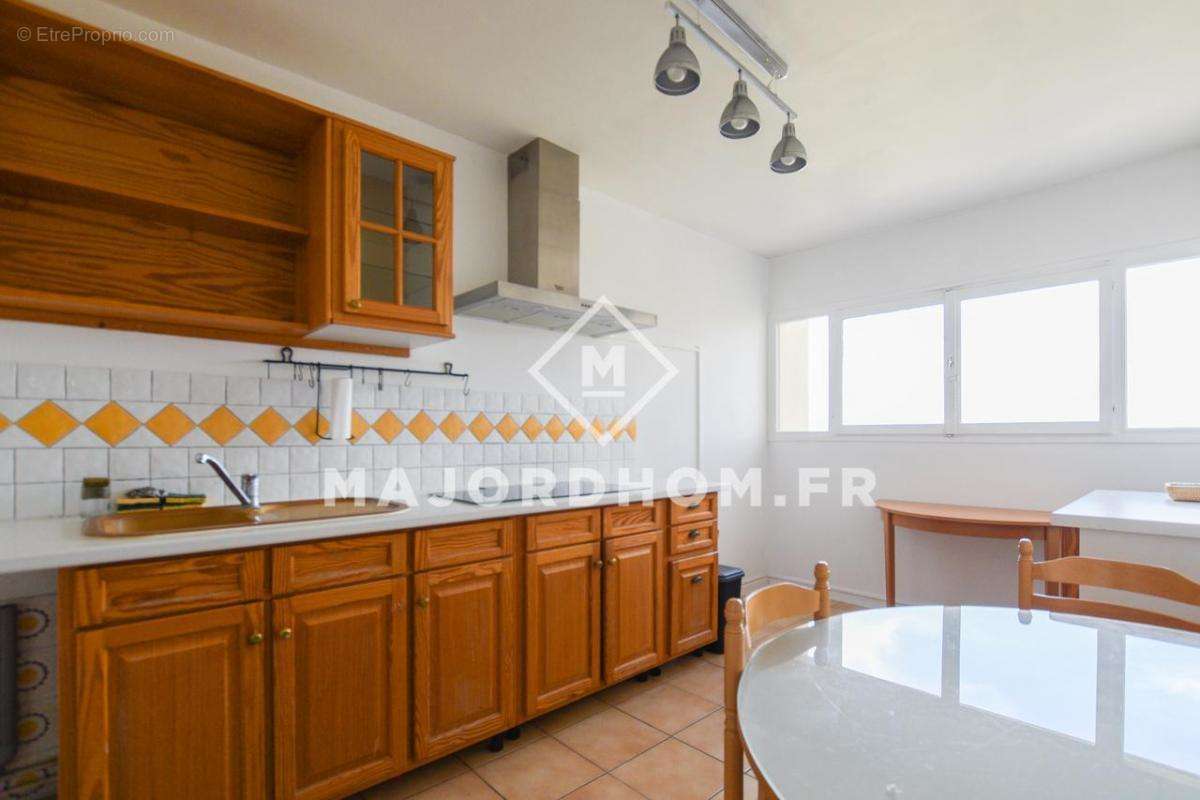 Appartement à MARSEILLE-8E