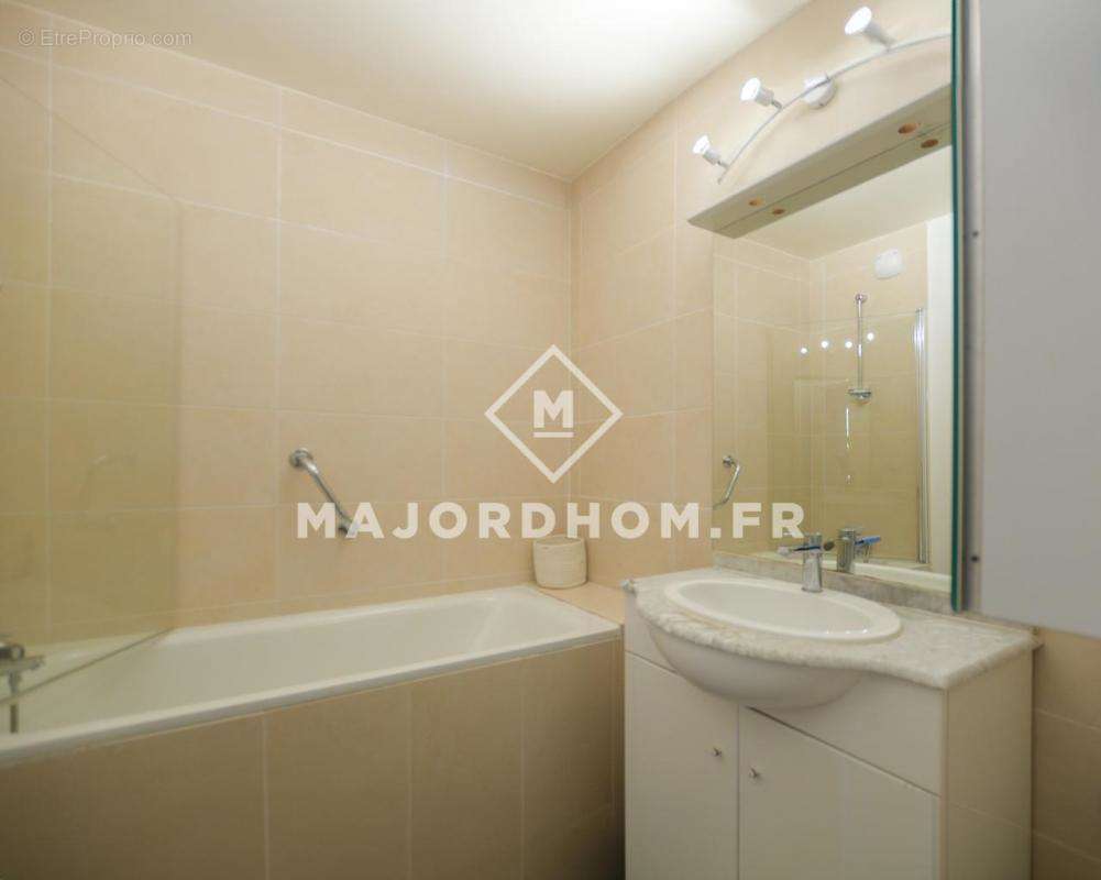 Appartement à MARSEILLE-8E