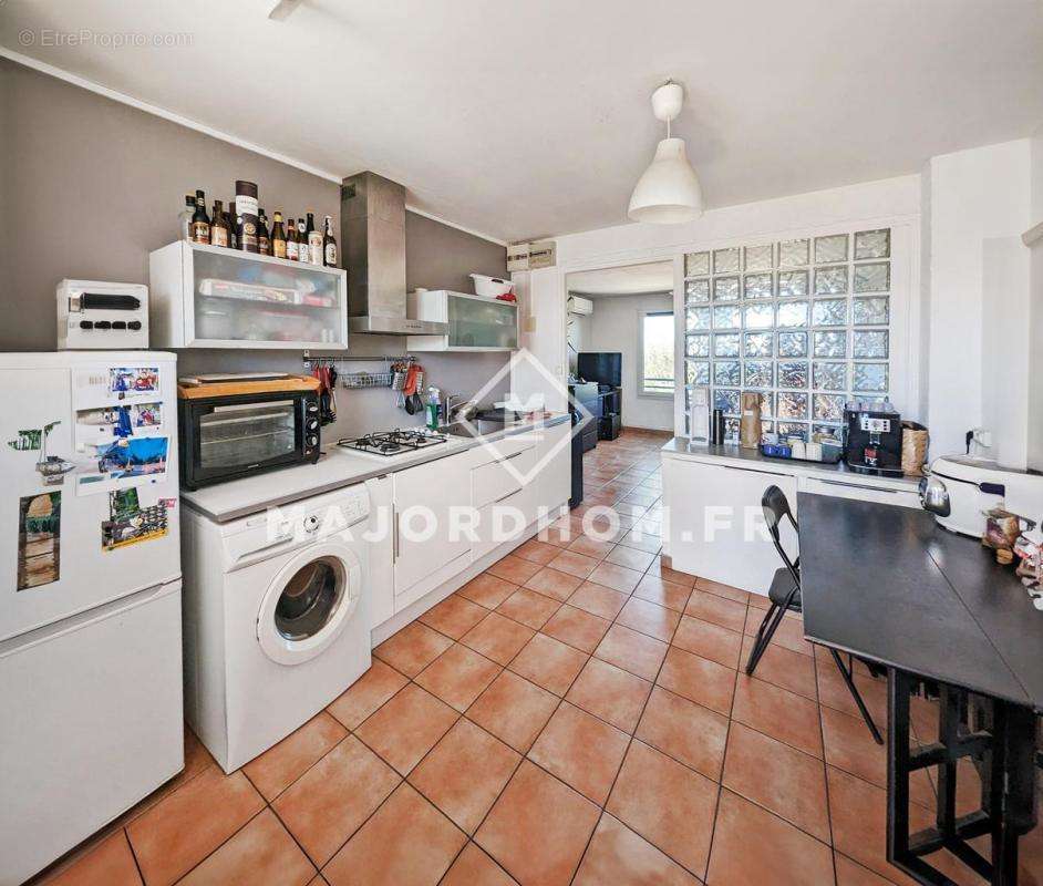 Appartement à MARSEILLE-8E