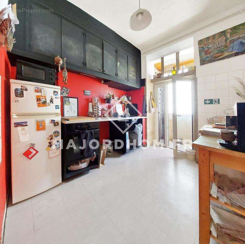 Appartement à MARSEILLE-5E