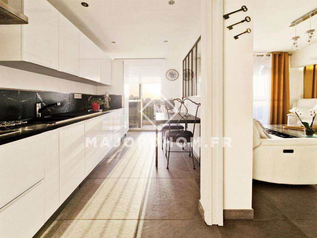 Appartement à MARSEILLE-9E